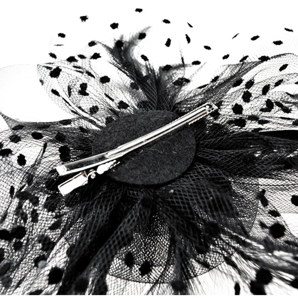 Black Feathered Fascinator Headpiece - Elegant Women’s Hair Accessory - Picture 3 of 5
